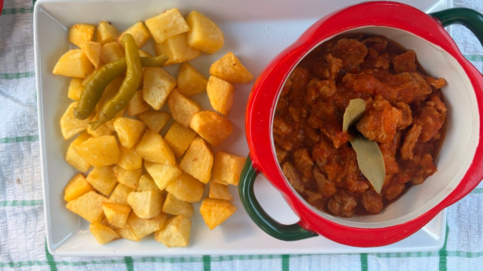 Marmitako vegano: la receta de mi madre para un guiso marinero sin pescado